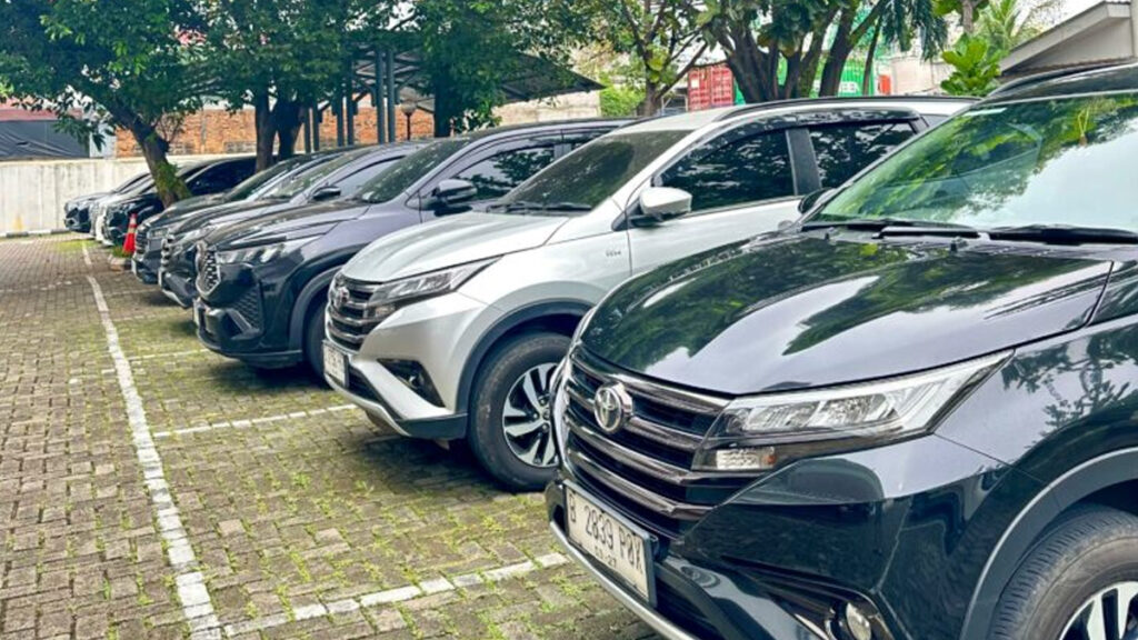 Tips Memilih Mobil Operasional Kantor