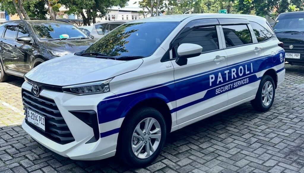 Butuh Sewa Custom Mobil? Agungrent Solusinya!