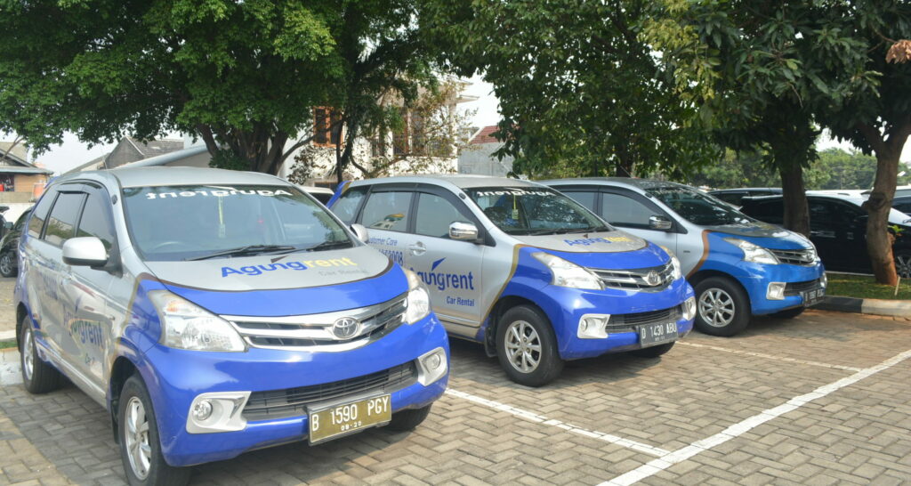 Sewa Mobil Branding di Agungrent : Fungsi, Manfaat, dan Tips Rental